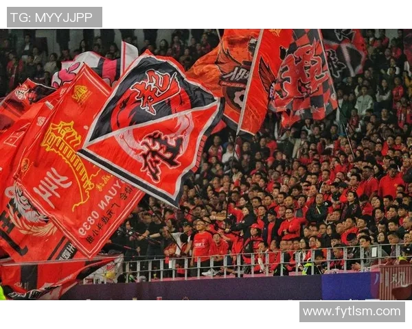 无缘夺冠！成都1-2遭河南赛季三杀，何超国际波绝杀